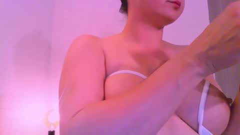 Snapshot of empierce chatting on 04.30.26 M online show from 04.30.26