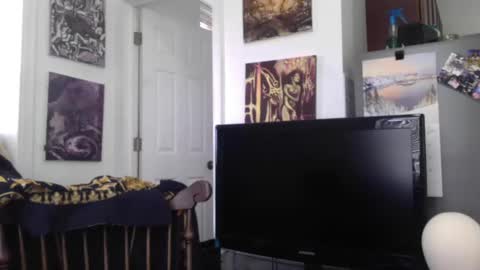 Snapshot of empusalamia chatting on 01.22.25 empusalamia online show from 01.22.25