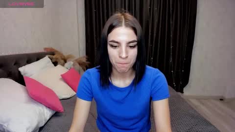 Snapshot of emy__angel chatting on 01.03.25 emy__angel online show from 01.03.25