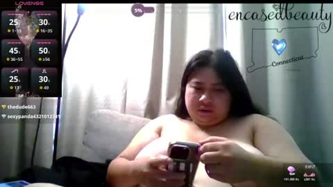 Snapshot of encasedbeauty chatting on 08.05.26 Ela online show from 08.05.26