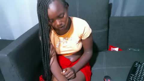 Snapshot of enchantedvee chatting on 01.10.26 Vee online show from 01.10.26