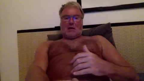 Snapshot of endurado chatting on 09.13.25 endurado online show from 09.13.25