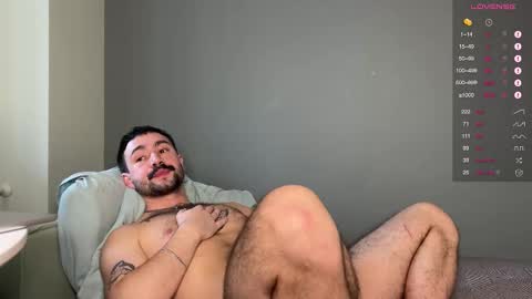 Snapshot of enen_glo chatting on 02.05.26 Enen online show from 02.05.26