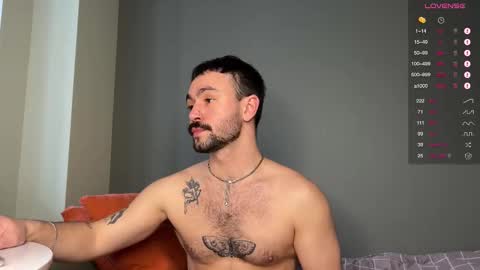 Snapshot of enen_glo chatting on 02.17.26 Enen online show from 02.17.26