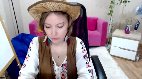 Snapshot of englishgirll chatting on 04.19.26 englishgirll online show from 04.19.26