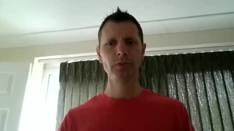 Snapshot of englishguy183 chatting on 04.17.26 EnglishGuy183 online show from 04.17.26