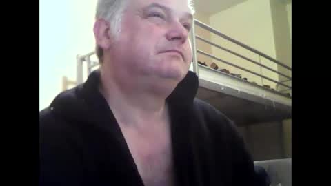 englishguysurrey online show from 10.16.25