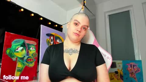 enigmastella online show from 12.20.25