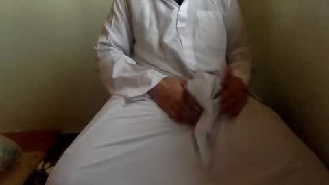 Snapshot of enjooythenut chatting on 01.22.25 Batman online show from 01.22.25