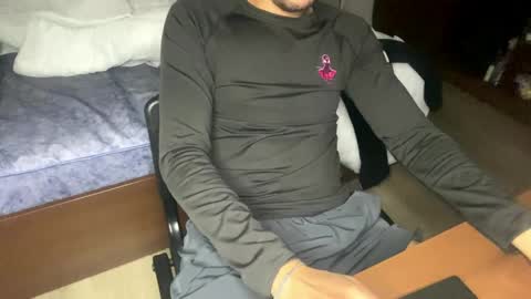 Snapshot of enjooythenut chatting on 04.01.26 Batman online show from 04.01.26