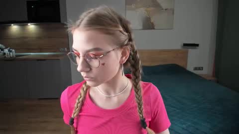 EnjoyEveryMoment online show from 02.14.25