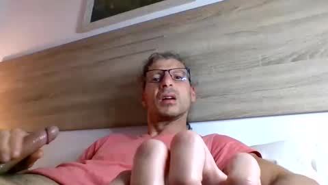 Snapshot of enri222 chatting on 11.04.25 rineking online show from 11.04.25