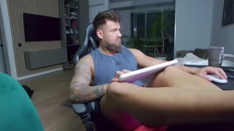 Erik online show from 02.10.25