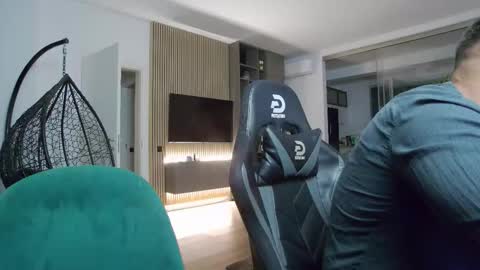 Erik online show from 09.14.25