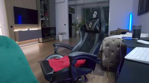 Erik online show from 11.14.25