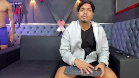 Snapshot of enrique_villa23 chatting on 09.20.25 enrique online show from 09.20.25