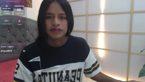 Snapshot of enyelin chatting on 02.11.26 Enyenlina online show from 02.11.26