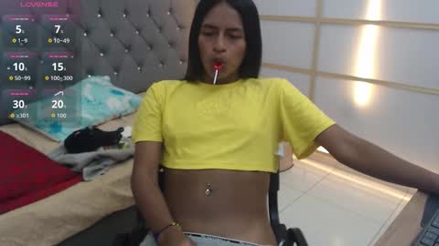 Snapshot of enyelin chatting on 03.03.26 Enyenlina online show from 03.03.26