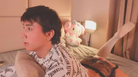 Snapshot of enyollbloss chatting on 02.25.26 Call me Sweet online show from 02.25.26