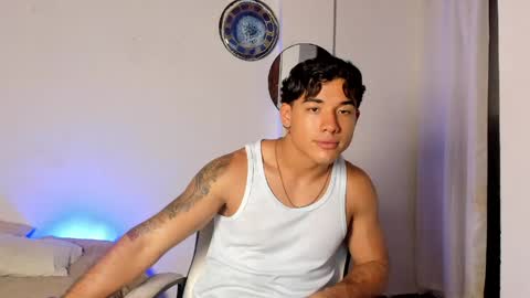 Snapshot of enzo_corleone chatting on 04.25.26 enzo_corleone online show from 04.25.26