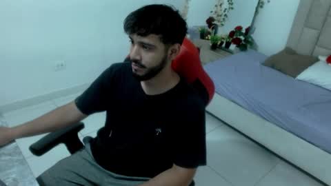 Snapshot of enzo_fox chatting on 05.12.26 j-mac online show from 05.12.26