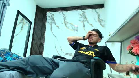 Snapshot of enzo_turner chatting on 02.03.26 online show from 02.03.26