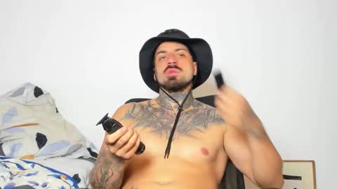 Enzo Aren online show from 10.20.25