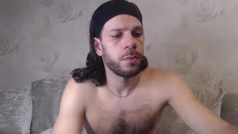 Snapshot of enzofrenchy chatting on 02.17.25 enzofrenchy online show from 02.17.25