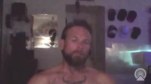 Snapshot of epictriggz chatting on 05.27.26 slutcouple online show from 05.27.26