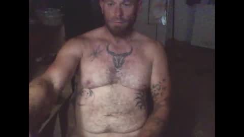 Snapshot of epictriggz chatting on 06.10.26 slutcouple online show from 06.10.26