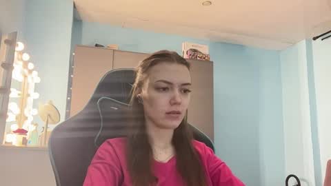 Lily online show from 03.19.26