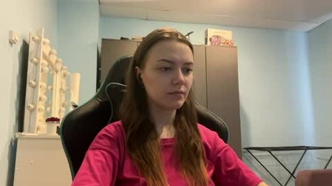 Lily online show from 04.08.26