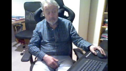 Snapshot of erasmus_d chatting on 12.02.24 erasmus_d online show from 12.02.24