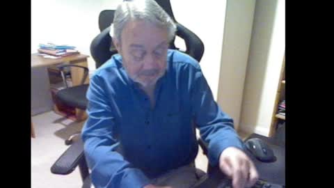 Snapshot of erasmus_d chatting on 02.15.25 erasmus_d online show from 02.15.25