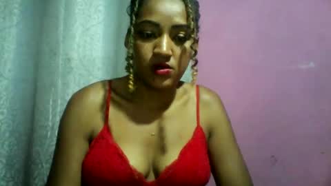 Snapshot of erica0586 chatting on 03.11.25 erica0586 online show from 03.11.25
