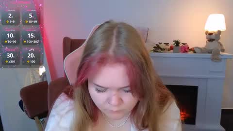 Snapshot of erica_love_ chatting on 09.16.25 erica_love_ online show from 09.16.25