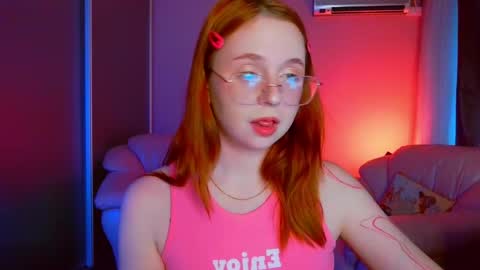 Erica 3 online show from 04.28.26