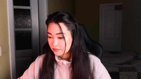 Erica Wayne online show from 01.12.25