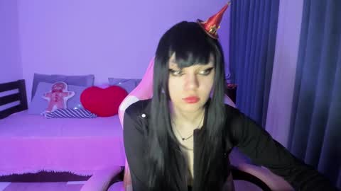 Snapshot of ericahoffman2 chatting on 01.29.25 Erica online show from 01.29.25