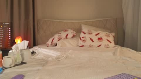 Call me Erica online show from 02.10.26