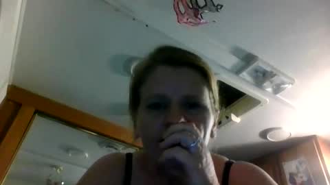 Snapshot of ericas080625 chatting on 10.21.25 EazyE  MattyDaddy online show from 10.21.25