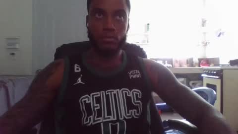 Snapshot of ericbuck chatting on 12.18.24 Eric Buck online show from 12.18.24