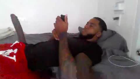 Snapshot of ericbuck chatting on 12.22.24 Eric Buck online show from 12.22.24