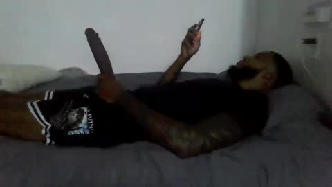 Snapshot of ericbuck chatting on 12.23.24 Eric Buck online show from 12.23.24