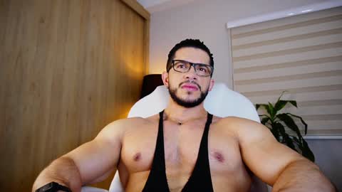 Snapshot of erick_thompson chatting on 12.05.24 Erick Thompson online show from 12.05.24