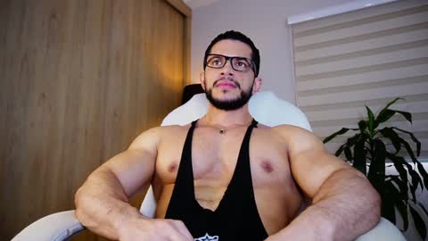 Snapshot of erick_thompson chatting on 12.14.24 Erick Thompson online show from 12.14.24