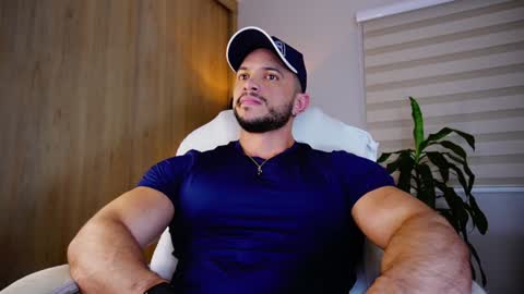 Snapshot of erick_thompson chatting on 01.10.25 Erick Thompson online show from 01.10.25