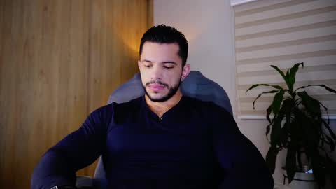 Snapshot of erick_thompson chatting on 02.18.25 Erick Thompson online show from 02.18.25
