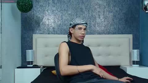 Snapshot of erick_zhimerman chatting on 01.17.26 online show from 01.17.26