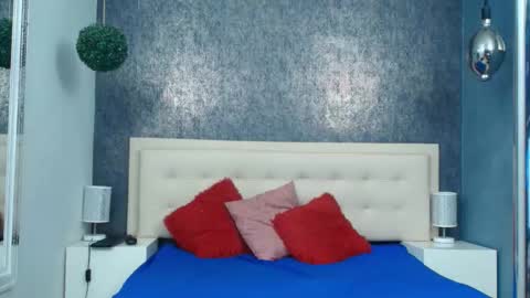 Snapshot of erick_zhimerman chatting on 02.25.26 online show from 02.25.26